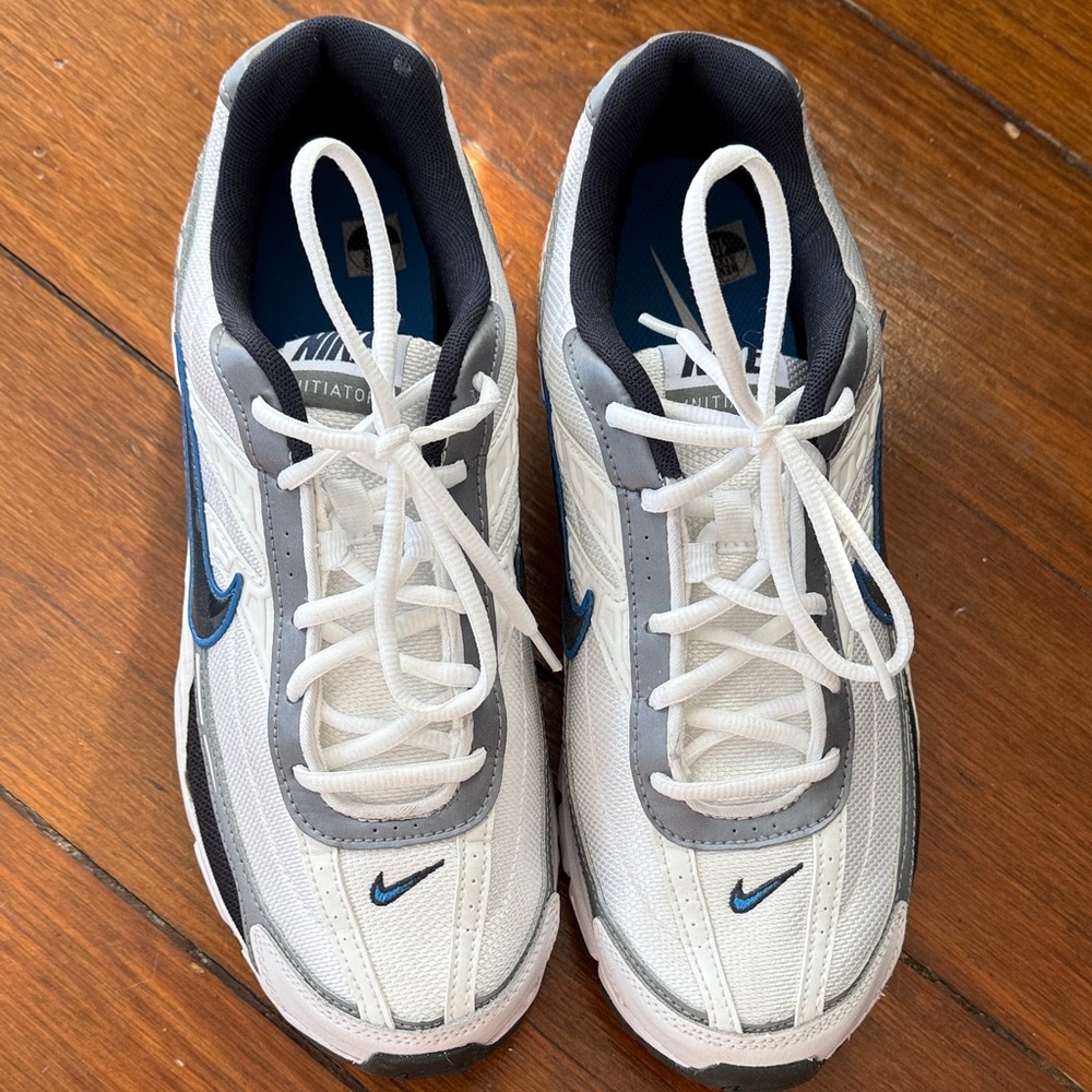 Nike Men's White and Gray Sneakers with Blue Accents